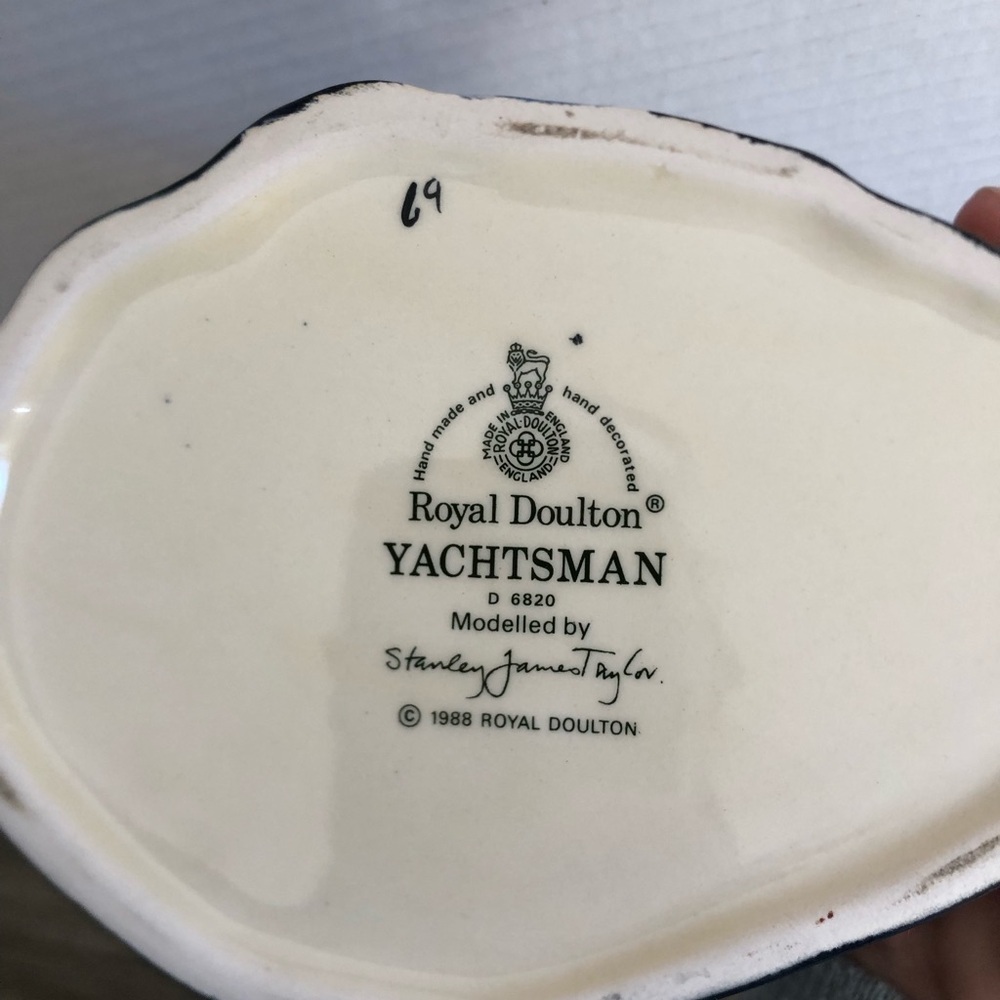 1988 Royal Doulton Yachtsman Mug - Picture 7 of 13